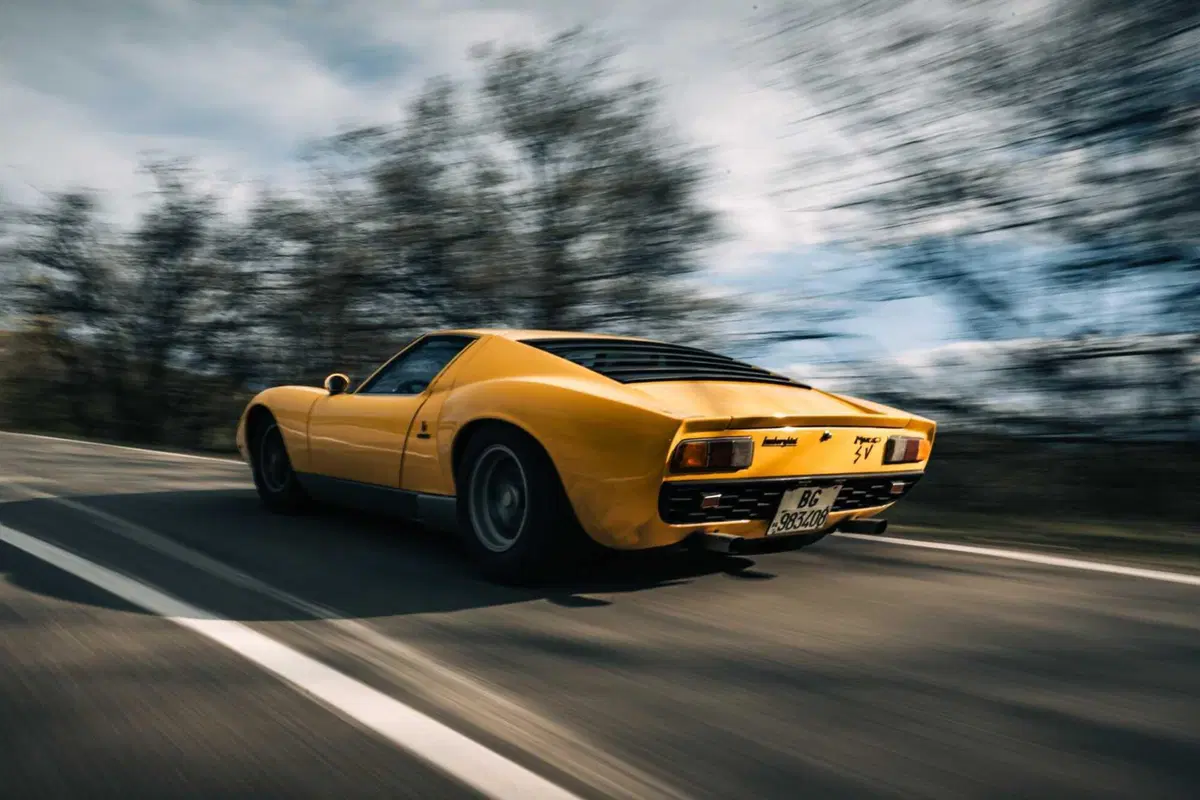Lamborghini celebra i 60 anni della Miura con un tour dedicato: il Polo Storico chiude il suo decennale ad Auto e Moto d’Epoca (7)