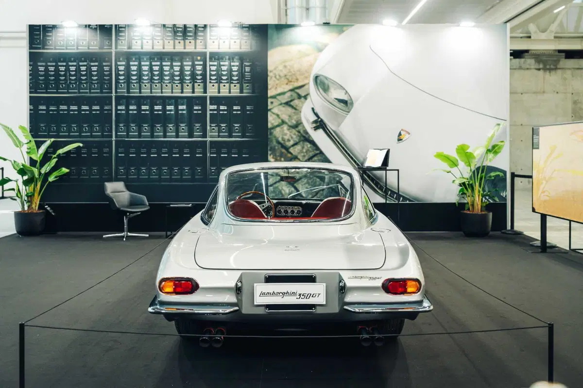 Lamborghini celebra i 60 anni della Miura con un tour dedicato: il Polo Storico chiude il suo decennale ad Auto e Moto d’Epoca (13)