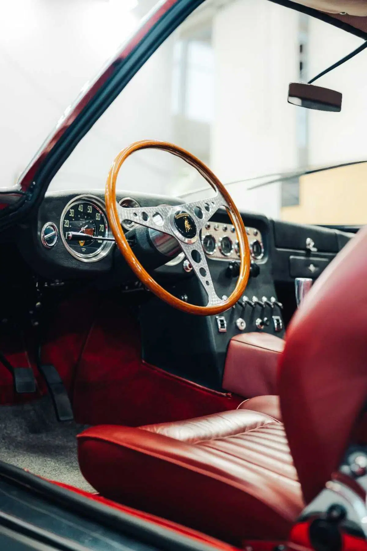 Lamborghini celebra i 60 anni della Miura con un tour dedicato: il Polo Storico chiude il suo decennale ad Auto e Moto d’Epoca (18)