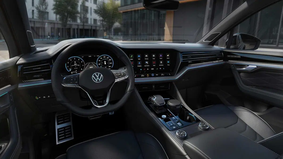 Volkswagen Touareg 3.0 V6 tsi ehybrid R Final Edition 462cv auto (4)