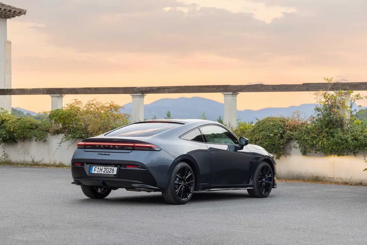 Il ritorno della Honda Prelude: l’icona sportiva entra nell’era dell’elettrificazione [VIDEO] (3)