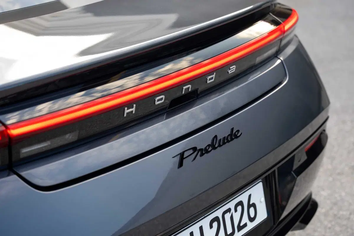 Il ritorno della Honda Prelude: l’icona sportiva entra nell’era dell’elettrificazione [VIDEO] (16)