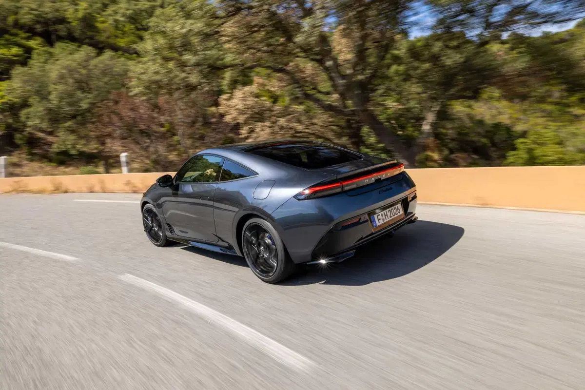 Il ritorno della Honda Prelude: l’icona sportiva entra nell’era dell’elettrificazione [VIDEO] (24)