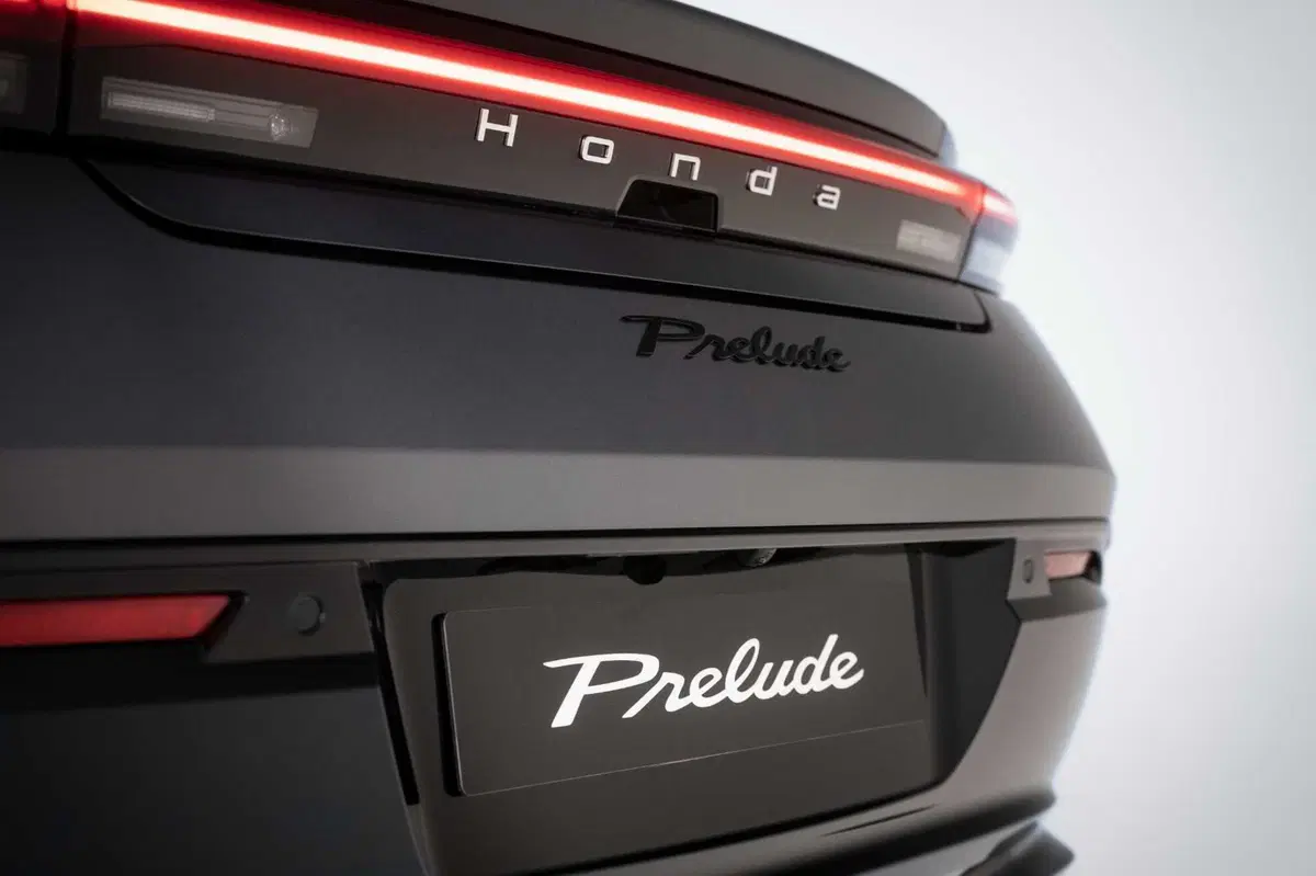 Il ritorno della Honda Prelude: l’icona sportiva entra nell’era dell’elettrificazione [VIDEO] (38)