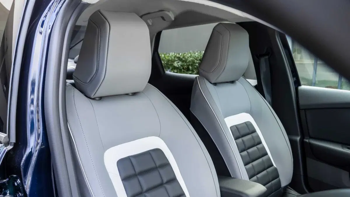Citroen C4 X (11)