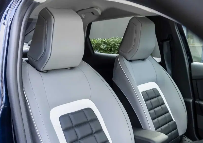 Citroen C4 X (11)