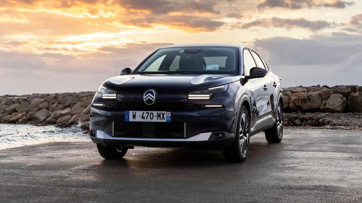 Citroen C4 X (4)