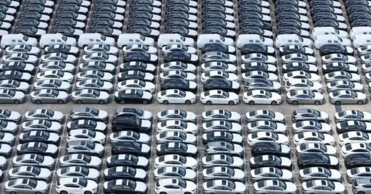 Cina al comando dell&rsquo;auto elettrica: oltre l&rsquo;80 % di veicoli new energy e guida autonoma L4 entro il 2040
