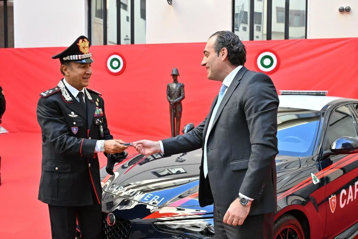 Maserati e Alfa Romeo al servizio: consegnate ai Carabinieri le nuove vetture per il trasporto urgente di organi e sangue (23)