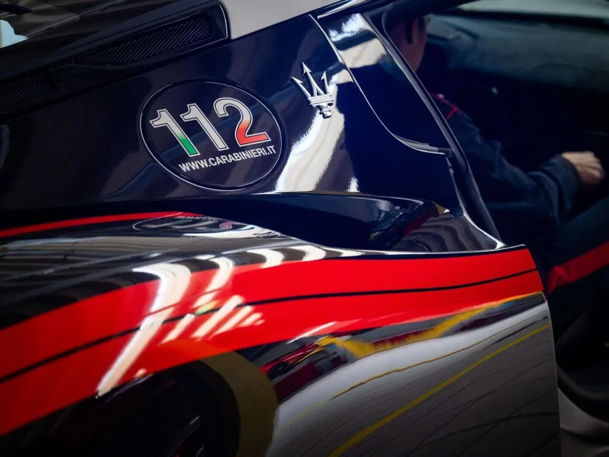 Maserati e Alfa Romeo al servizio: consegnate ai Carabinieri le nuove vetture per il trasporto urgente di organi e sangue (24)