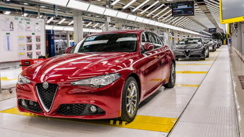 Stellantis, arriva lo stop della produzione a Cassino: futuro sempre pi&ugrave; incerto 