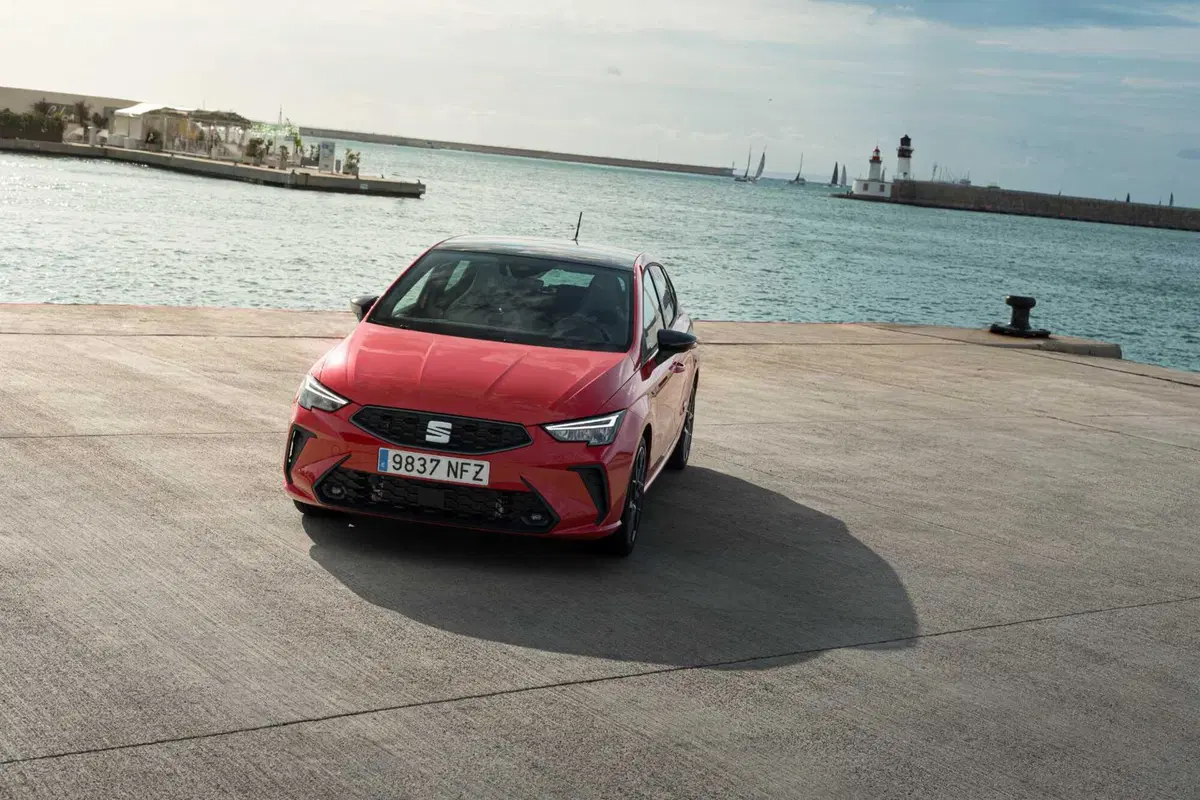 Nuove SEAT Ibiza e Arona 2026: stesso spirito giovane, ma più mature che mai  (8)
