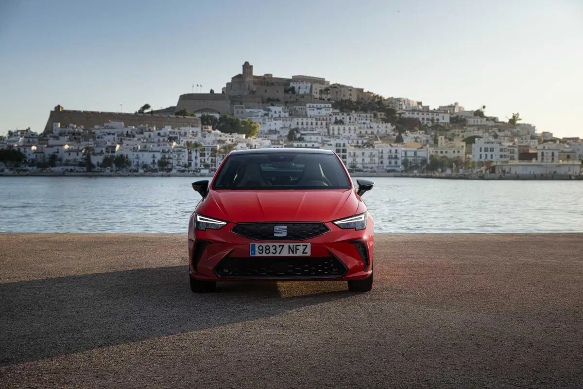 Nuove SEAT Ibiza e Arona 2026: stesso spirito giovane, ma più mature che mai  (21)