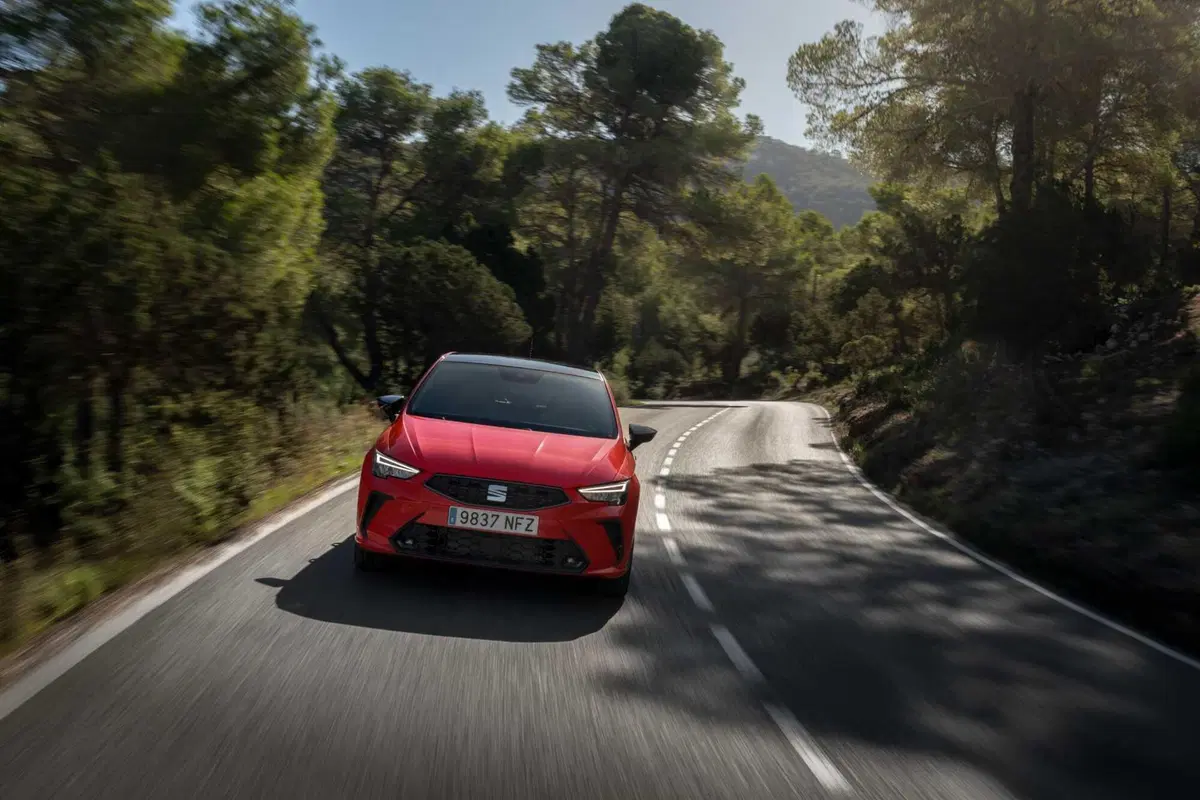 Nuove SEAT Ibiza e Arona 2026: stesso spirito giovane, ma più mature che mai  (30)