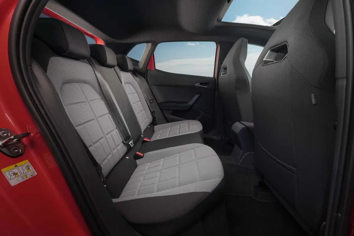 Nuove SEAT Ibiza e Arona 2026: stesso spirito giovane, ma più mature che mai  (31)