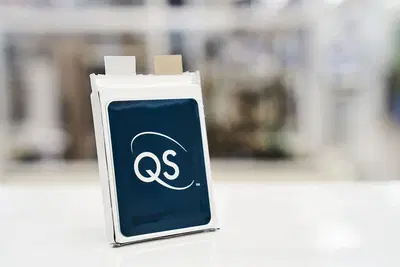 Batterie allo stato solido: QuantumScape accelera con Volkswagen e Ducati, ecco le celle del futuro