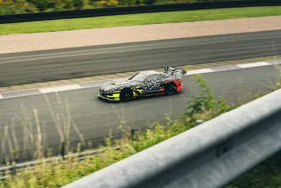 Mercedes-AMG GT Track Sport: il mostro da pista che ridefinisce l'estremo &egrave; finalmente in strada