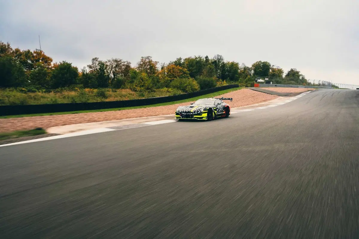 Mercedes-AMG GT Track Sport: il mostro da pista che ridefinisce l'estremo è finalmente in strada (3)