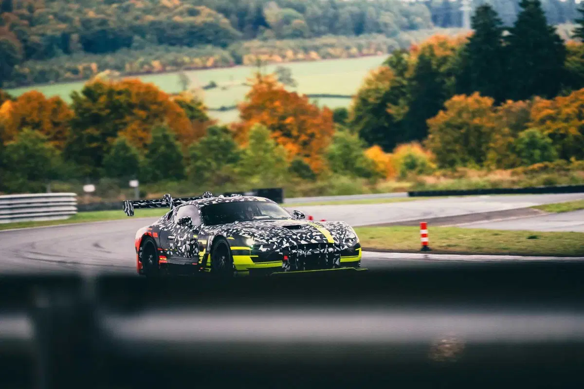 Mercedes-AMG GT Track Sport: il mostro da pista che ridefinisce l'estremo è finalmente in strada (5)