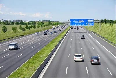 Addio al mito delle Autobahn senza freni: la Germania si inginocchia davanti ai limiti di velocit&agrave;