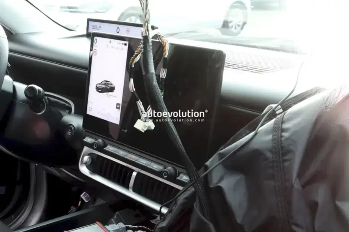 Interni della nuova Hyundai IONIQ 3 (2)