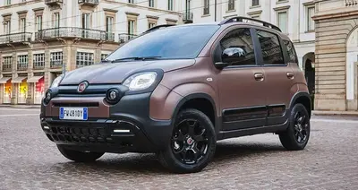 Mercato auto ottobre 2025: Italia in frenata, crollano elettriche, boom di ibride e noleggio a lungo termine