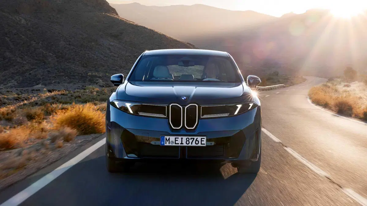 BMW iX3 (4)