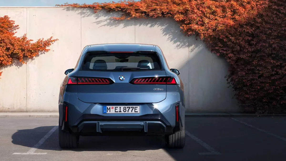 BMW iX3 (10)