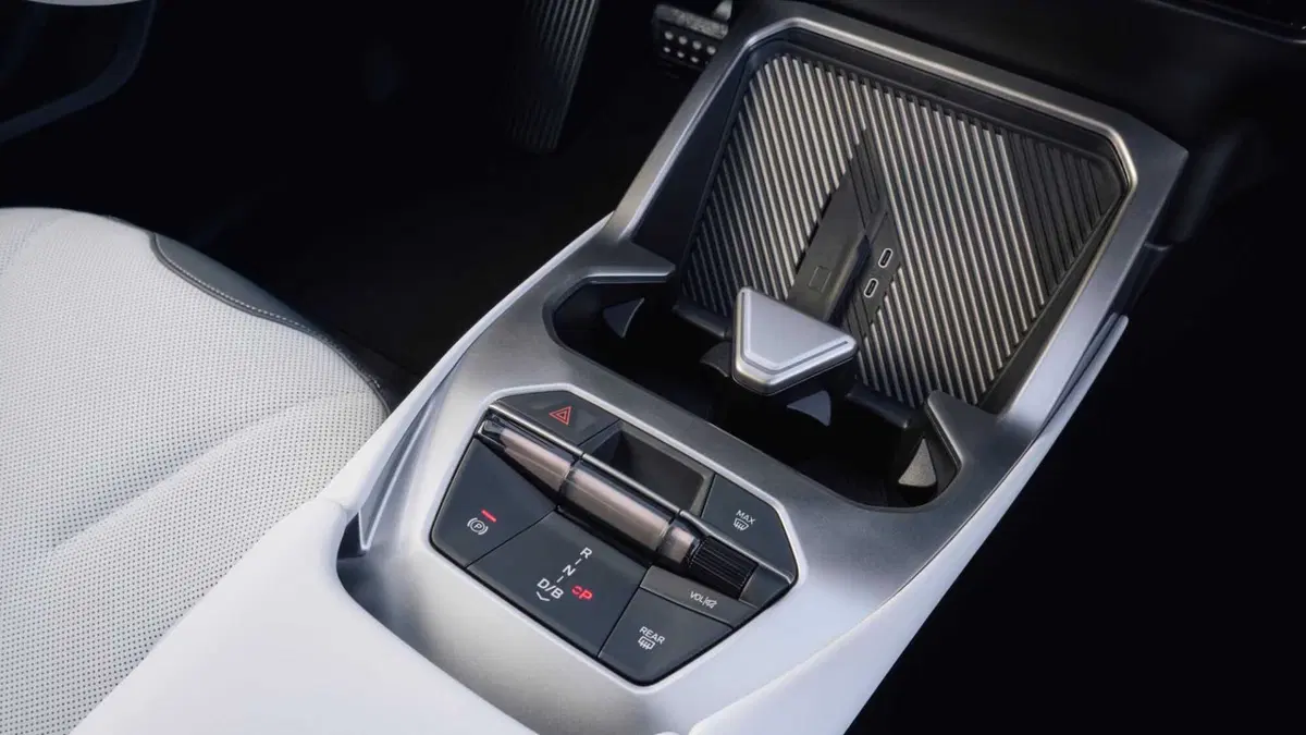 BMW iX3 (24)