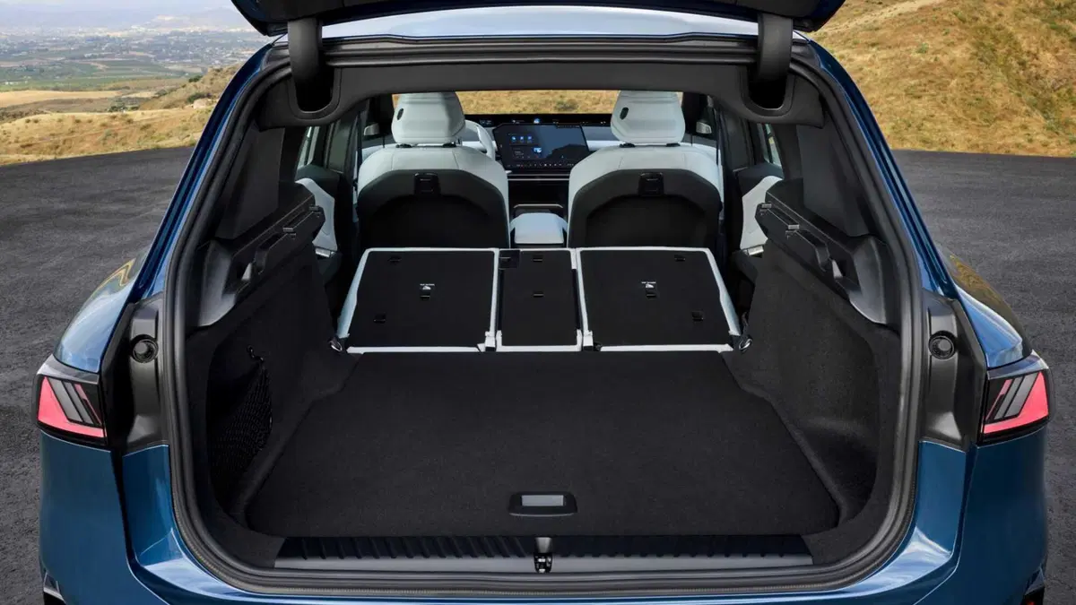 BMW iX3 (19)