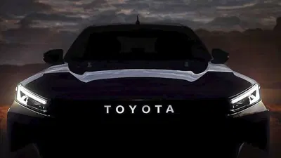 Nuova Toyota Hilux 2026: la regina dei pick-up torna pi&ugrave; potente e tecnologica che mai