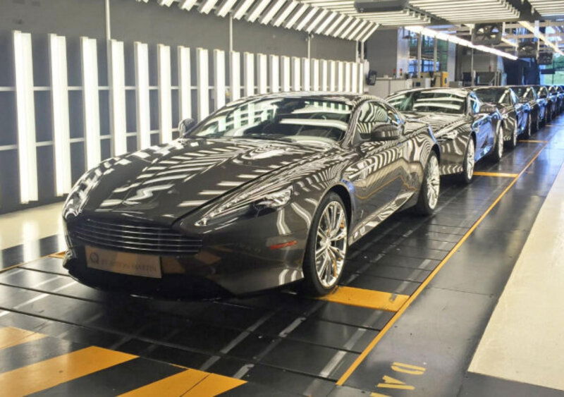 Aston Martin DB9: l&rsquo;ultimo esemplare lascia la fabbrica