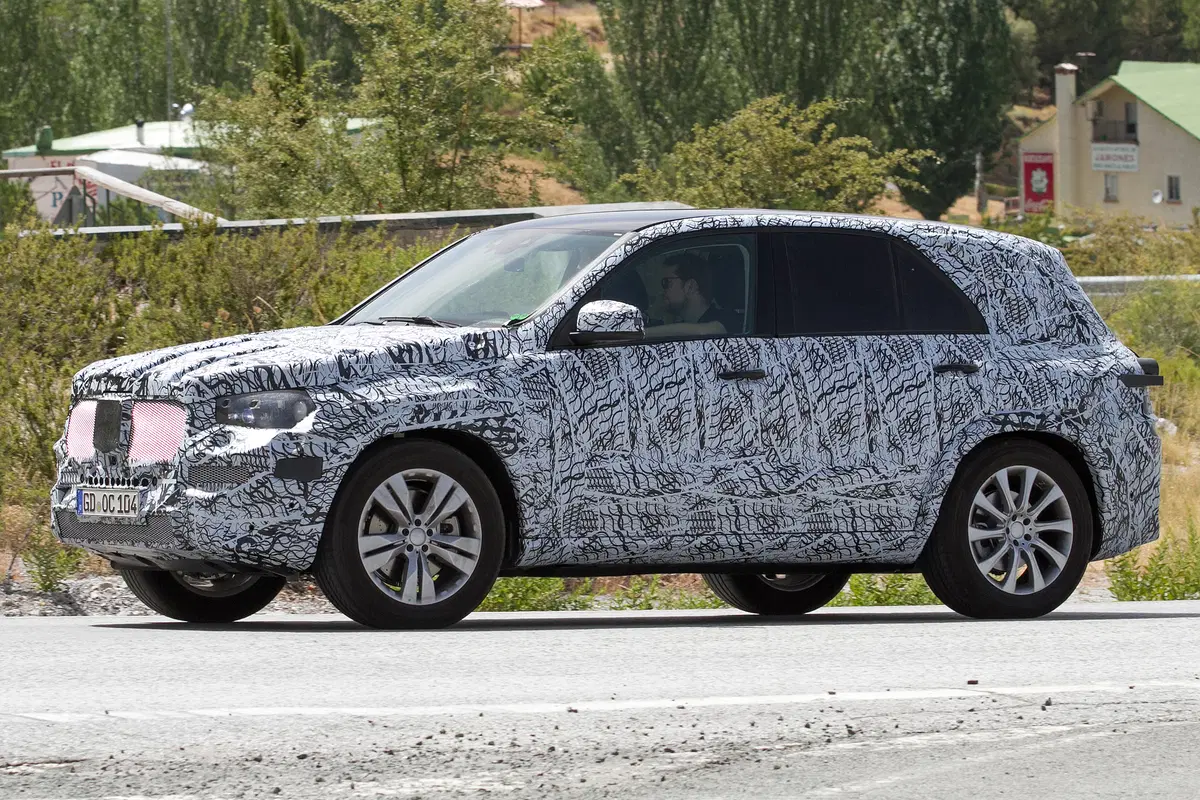 Mercedes GLE 2018 (6)