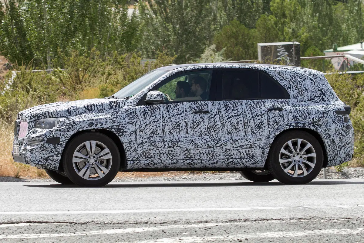 Mercedes GLE 2018 (8)