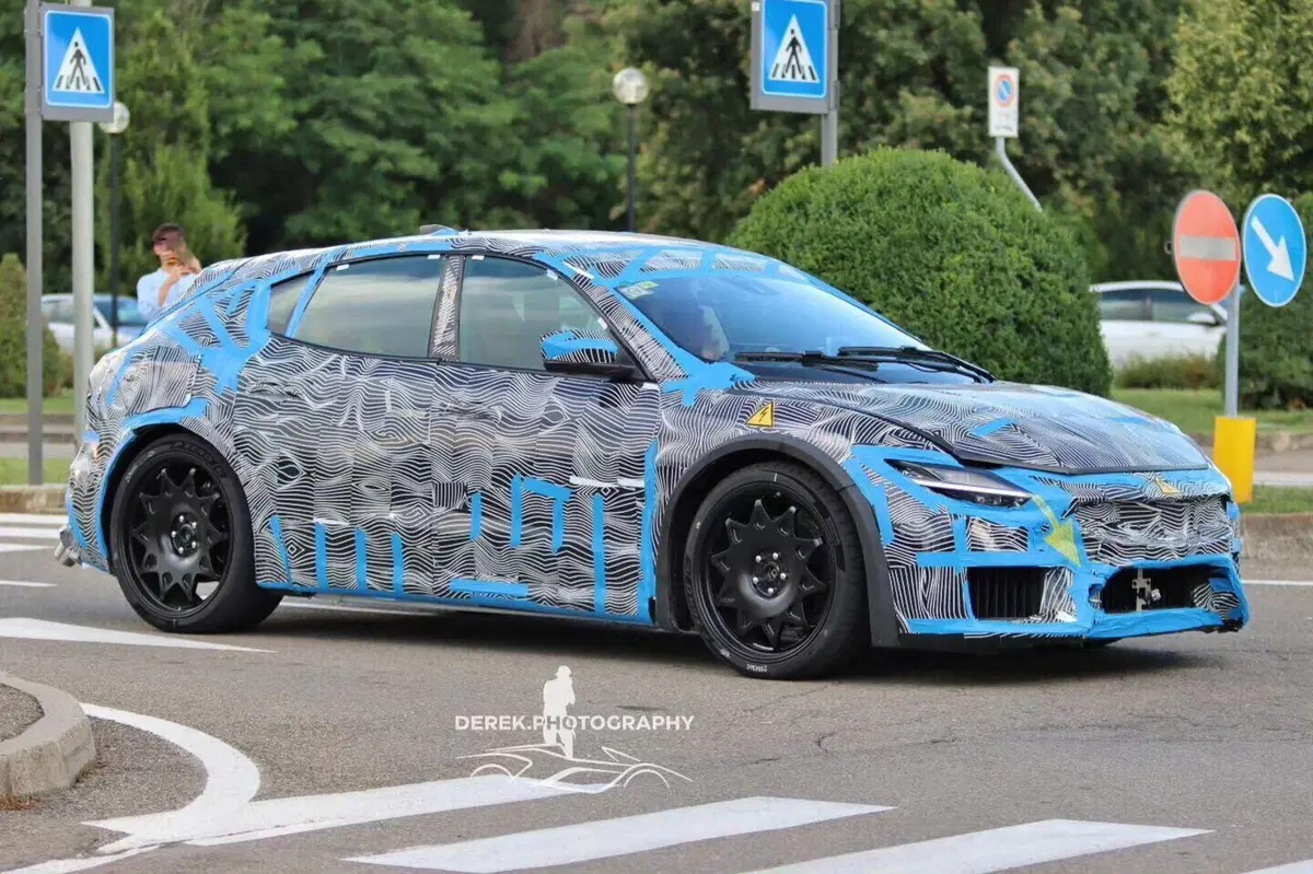 Ferrari Elettrica, svelata a tappe: “Ci sono così tante novità che servono sette mesi per raccontarla tutta” (2)