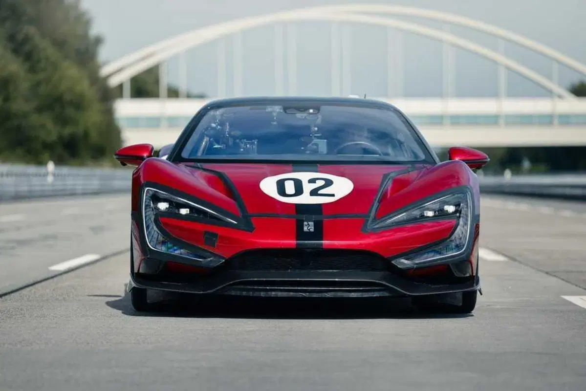 BYD Yangwang U9 Xtreme: record al Nürburgring con carrozzeria stampata in 3D  (11)