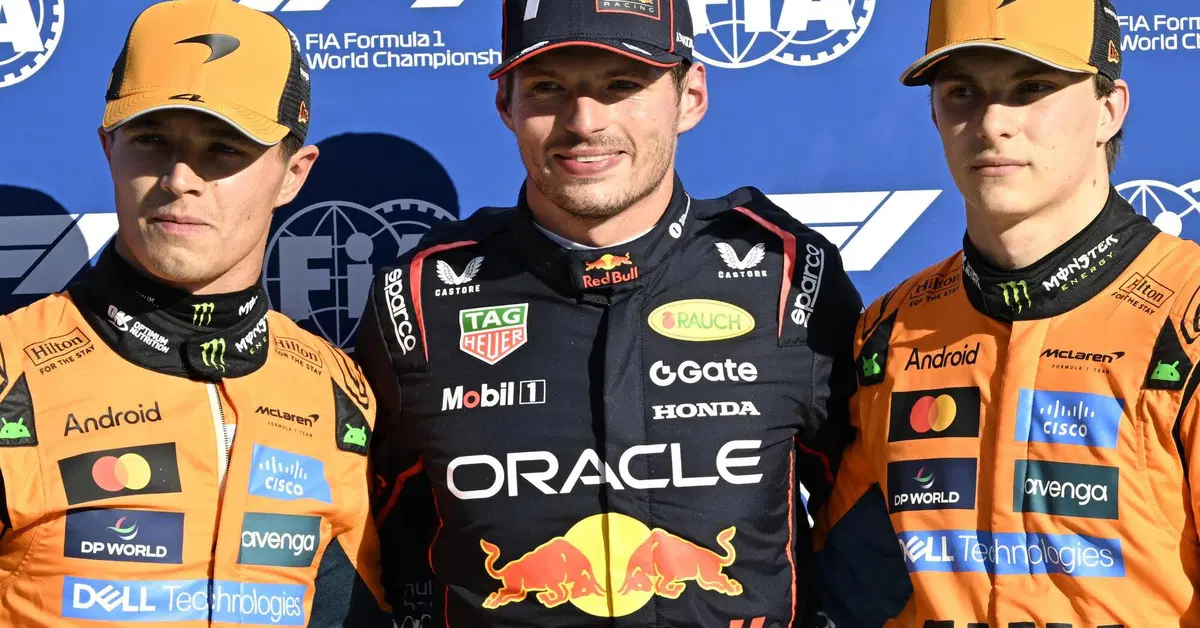 McLaren nel caos? Ecclestone tuona: &ldquo;Piastri rallentato, favoriscono Norris&rdquo;. E lancia la profezia su Verstappen