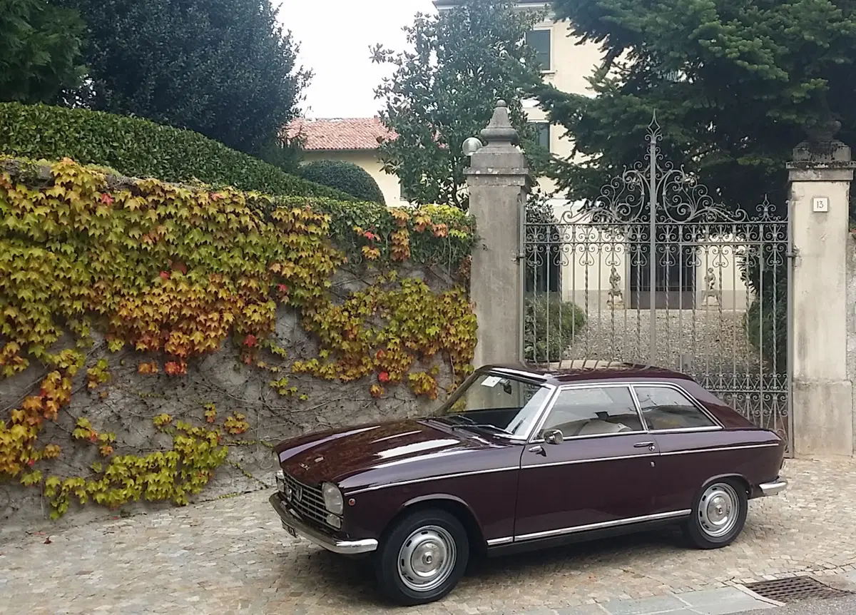 Peugeot 204 Coupé, “l'anti-Fulvia” à la française [video]