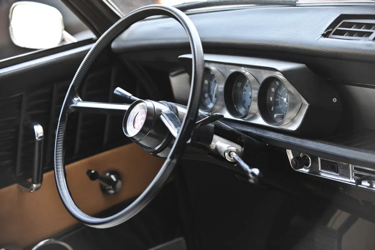 Peugeot 204 Coupé, “l'anti-Fulvia” à la française [video] (8)