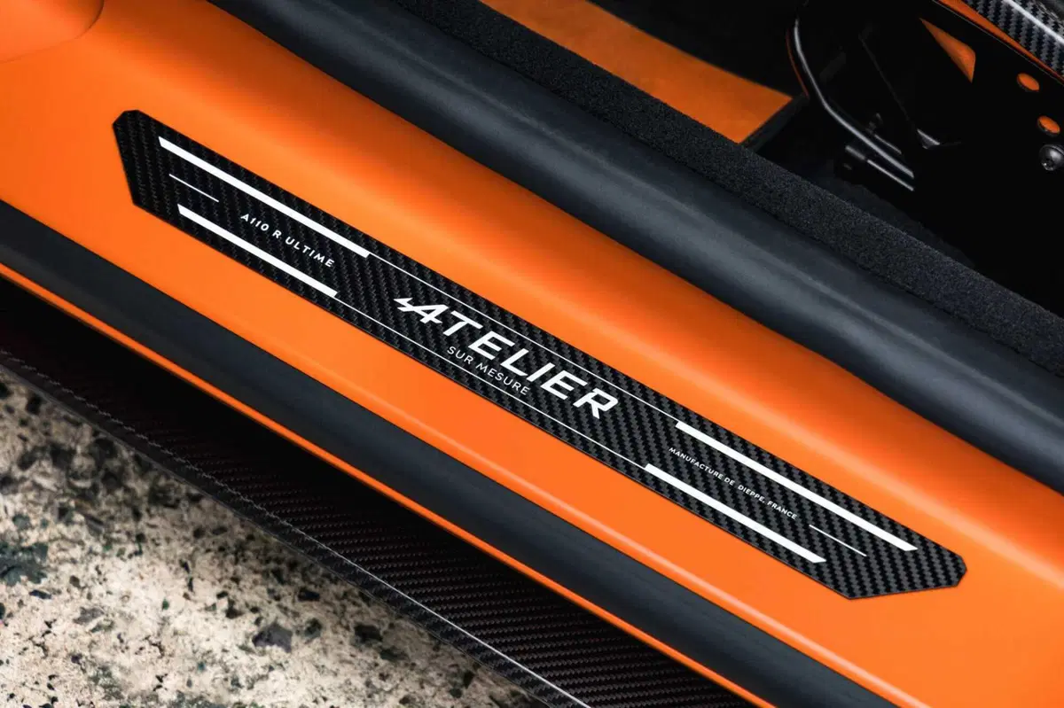 Alpine A110 R Ultime: 345 CV e 3,8 secondi per l'ultima supercar da strada francese (12)