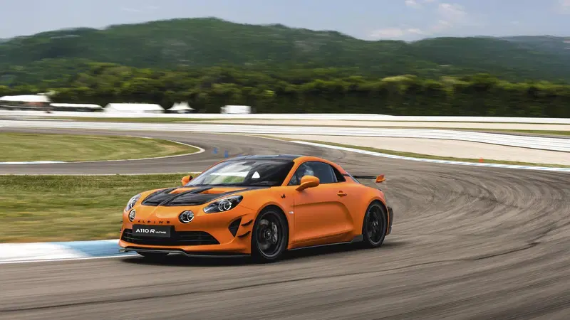 Alpine A110 R Ultime: 345 CV e 3,8 secondi per l'ultima supercar da strada francese