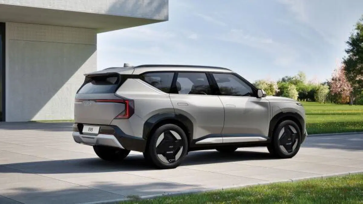 Nuova Kia EV5: 530 km di autonomia e ricarica in 30 minuti (4)