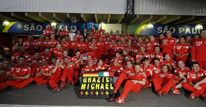 F1. Dalla commovente vittoria di Senna fino al colpo mondiale di Verstappen, 5 momenti iconici del Gran Premio del Brasile