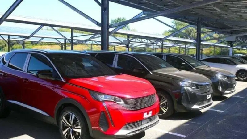 Stellantis, rubati 500.000 euro di pezzi d&rsquo;auto, due dipendenti arrestati
