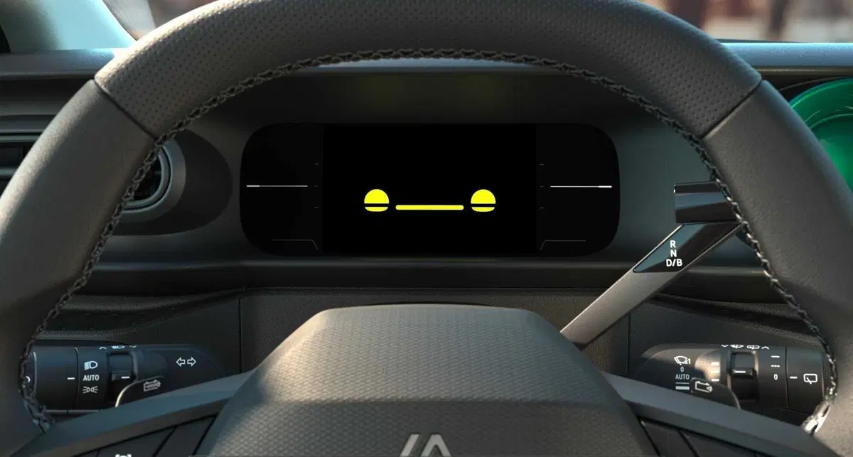 Gli interni della Renault Twingo E-Tech (3)