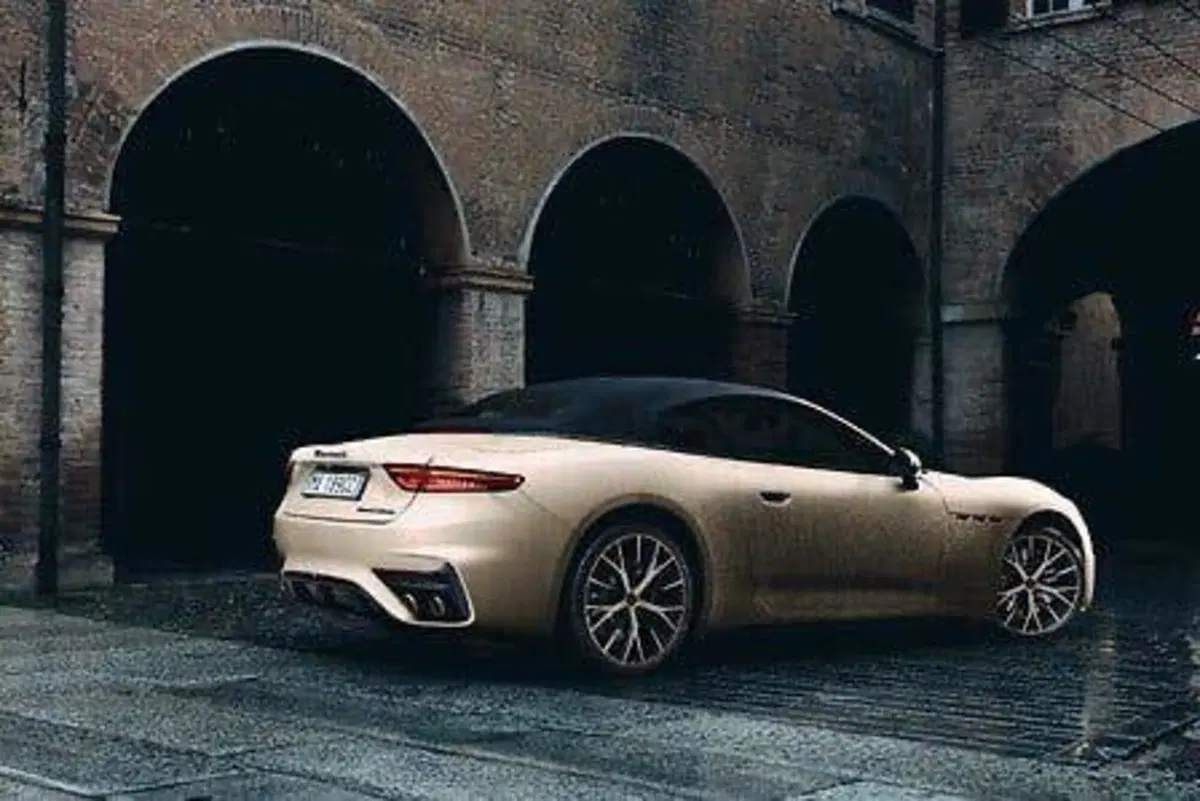 “Maserati Meccanica Lirica”: Modena canta di nuovo con GranTurismo e GranCabrio tornano a casa trionfando (8)
