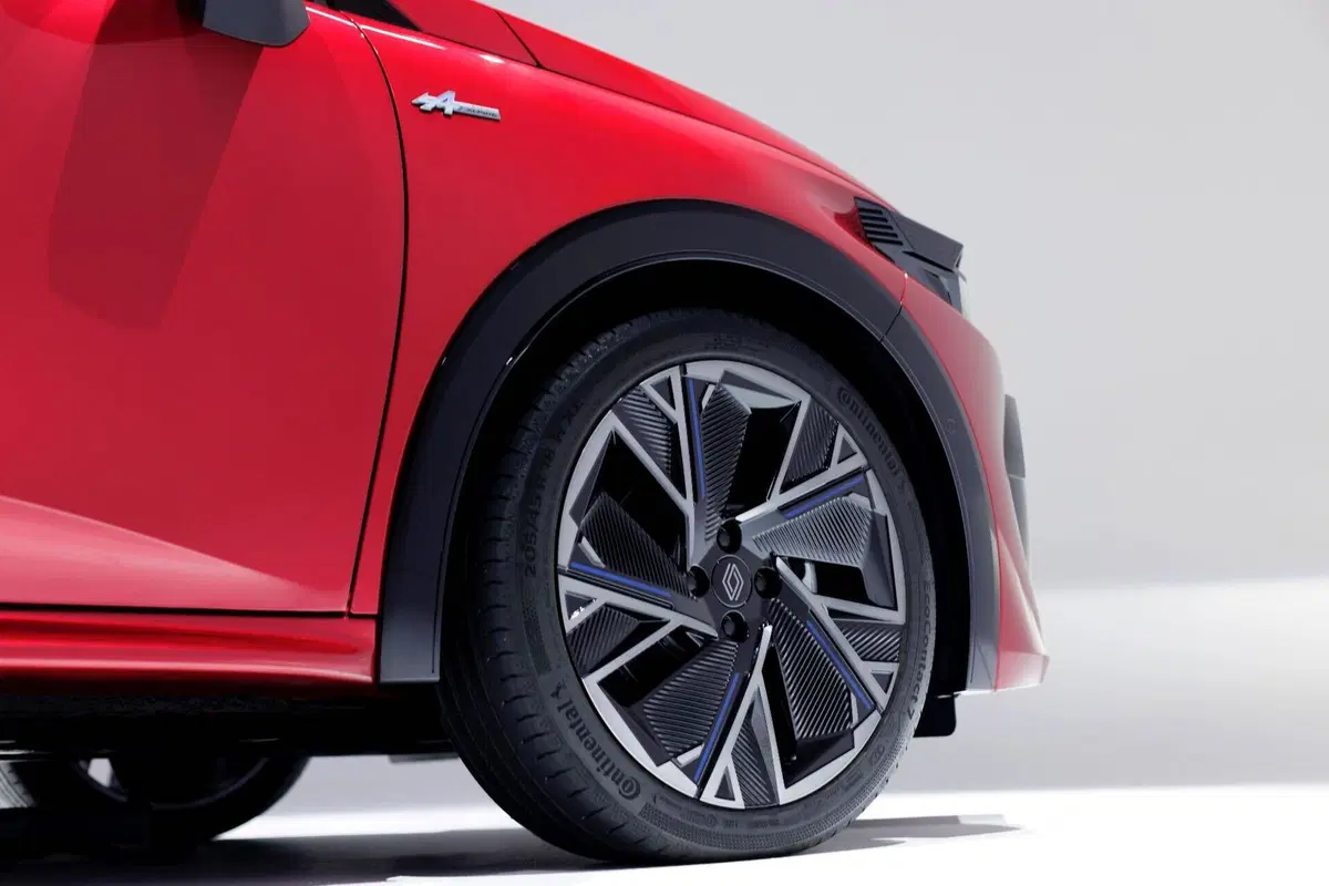 Immagini di nuova Renault CLIO esprit Alpine in colorazione Rosso Assoluto (18)