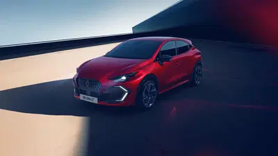 Nuova Renault CLIO: motorizzazioni, allestimenti, optional e prezzi. Guida all&rsquo;acquisto
