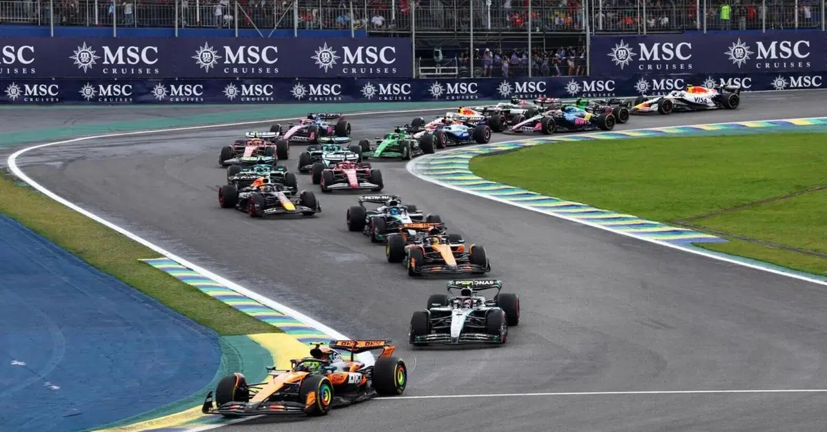 F1, GP del Brasile. Norris ingiocabile fa bottino pieno. Antonelli e Verstappen completano il podio. Disastro Ferrari