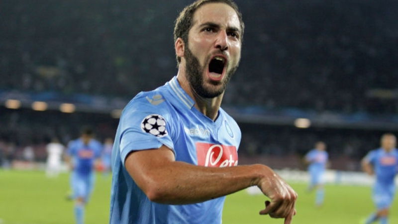 Higuain alla Juve? Operai FCA: &quot;Vogliamo l&#039;aumento!&quot;